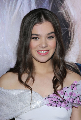 Hailee Steinfeld pic #636437