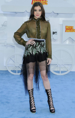 Hailee Steinfeld pic #769214