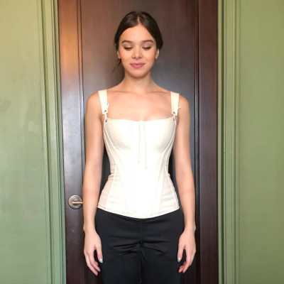 photo 3 in Hailee Steinfeld gallery [id1277917] 2021-10-30 00:00:00
