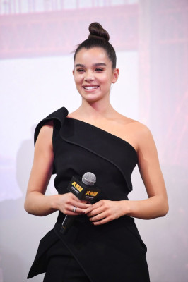 Hailee Steinfeld pic #1090942