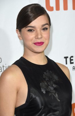 Hailee Steinfeld pic #728720