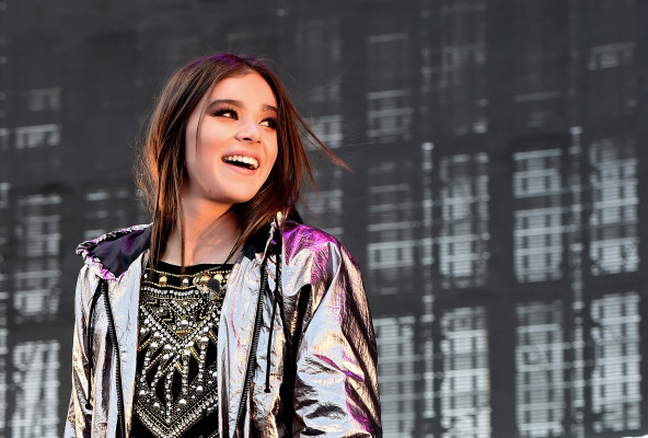 Hailee Steinfeld pic #935621