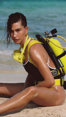 Hailey Baldwin pic #1372535