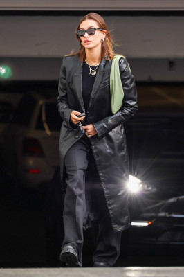 Hailey Baldwin pic #1279750