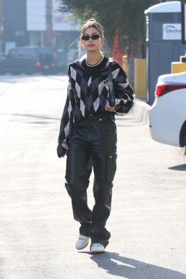 photo 9 in Hailey Baldwin gallery [id1279773] 2021-11-14 00:00:00
