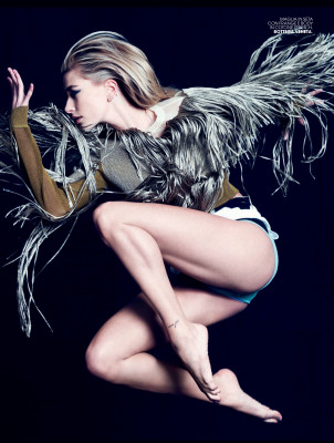 Hailey Baldwin pic #999291