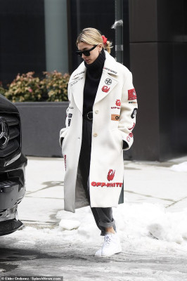 Hailey Baldwin pic #1114045