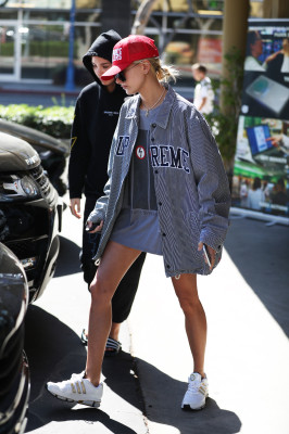 Hailey Baldwin pic #969180