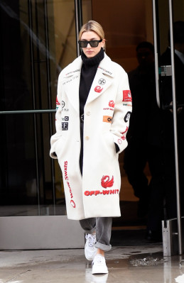 Hailey Baldwin pic #1114051