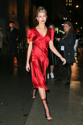 Hailey Baldwin pic #889322