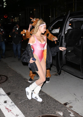 Hailey Baldwin pic #890908
