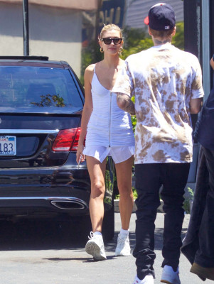 Hailey Baldwin pic #1159782