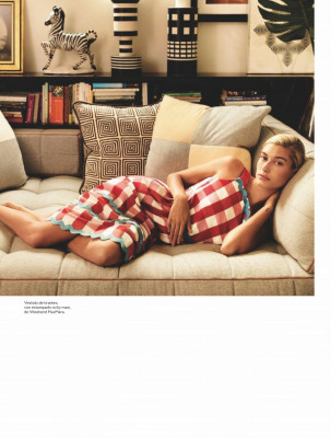 Hailey Baldwin pic #1100776