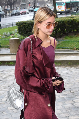 Hailey Baldwin pic #914148