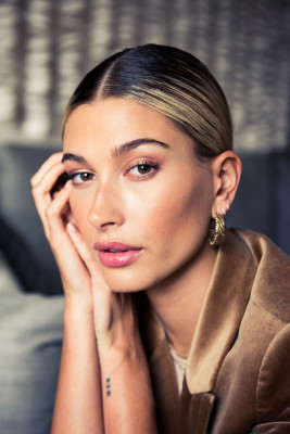 Hailey Baldwin pic #1068658