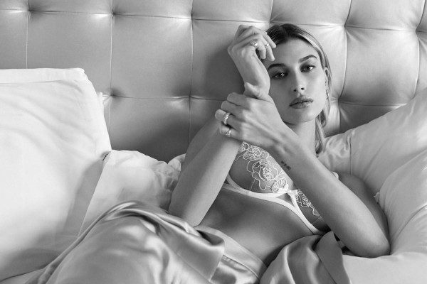 Hailey Baldwin pic #918930