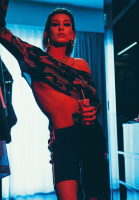 Hailey Baldwin pic #992674
