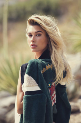 Hailey Baldwin pic #886833