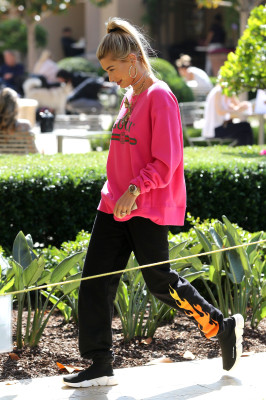 Hailey Baldwin pic #941499