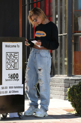 photo 18 in Hailey Baldwin gallery [id1030175] 2018-04-19 00:00:00