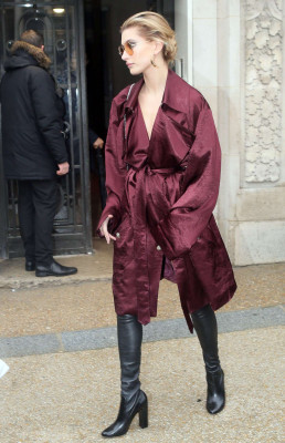 Hailey Baldwin pic #914113