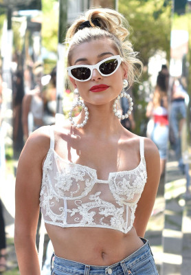 photo 24 in Hailey Baldwin gallery [id1029698] 2018-04-17 00:00:00