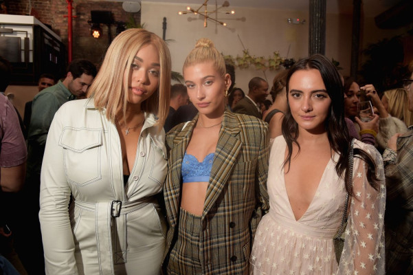 Hailey Baldwin pic #961422