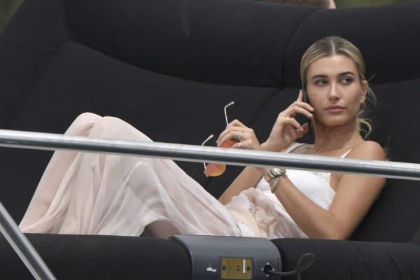 Hailey Baldwin pic #896505