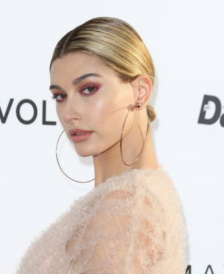 Hailey Baldwin pic #921283