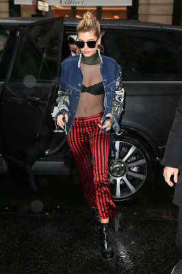 Hailey Baldwin pic #913532