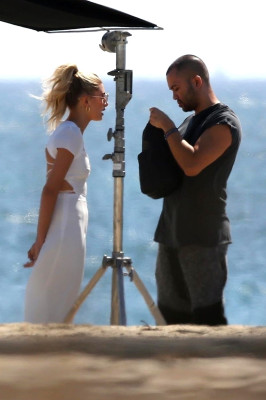 Hailey Baldwin pic #973161