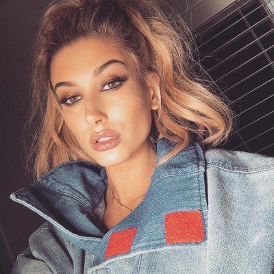 Hailey Baldwin pic #890654