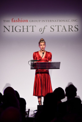 Hailey Baldwin pic #889325