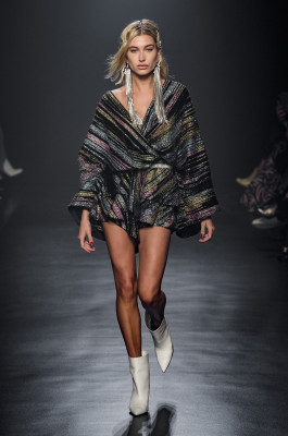 Hailey Baldwin pic #1008602