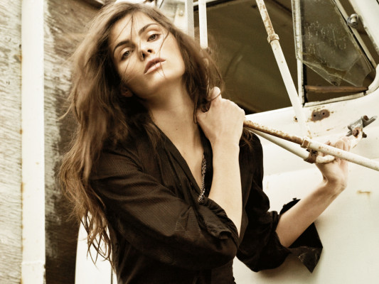 photo 16 in Isabeli Fontana gallery [id108551] 2008-09-08 00:00:00