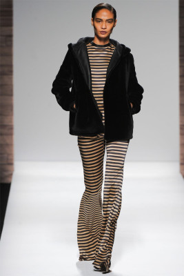 photo 16 in Joan Smalls gallery [id494535] 2012-06-01 00:00:00