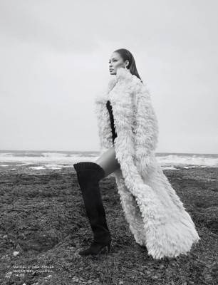 photo 8 in Joan Smalls gallery [id1368784] 2025-04-03 00:00:00