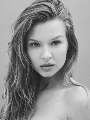 Josephine Skriver pic #811108