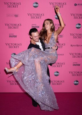 Josephine Skriver pic #1148731