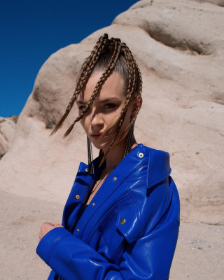 photo 3 in Josephine Skriver gallery [id1366602] 2025-02-28 00:00:00