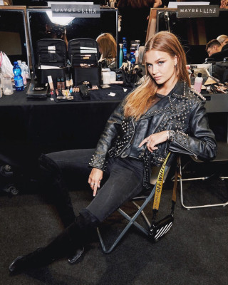 Josephine Skriver pic #1014686