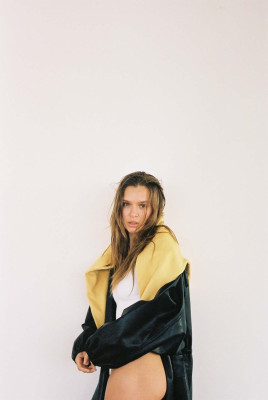 Josephine Skriver pic #1240216