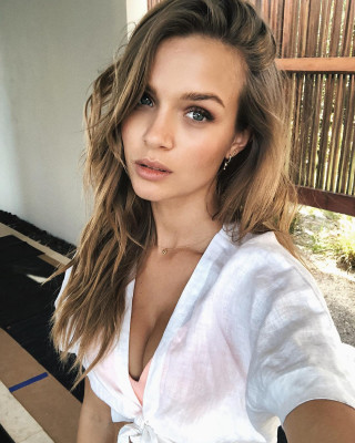 Josephine Skriver pic #1014764
