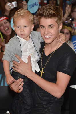 photo 26 in Justin Bieber gallery [id504388] 2012-06-29 00:00:00