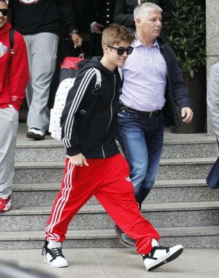photo 4 in Justin Bieber gallery [id488796] 2012-05-15 00:00:00