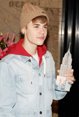 photo 21 in Justin Bieber gallery [id479699] 2012-04-23 00:00:00