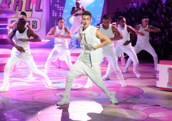 photo 4 in Justin Bieber gallery [id551754] 2012-11-12 00:00:00