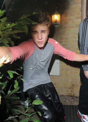 photo 11 in Bieber gallery [id534383] 2012-09-21 00:00:00
