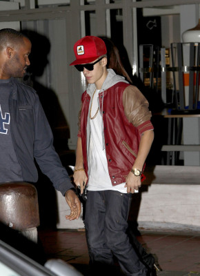 photo 3 in Justin Bieber gallery [id511958] 2012-07-18 00:00:00