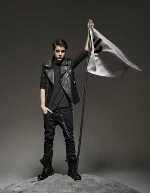 photo 3 in Bieber gallery [id642683] 2013-10-29 00:00:00
